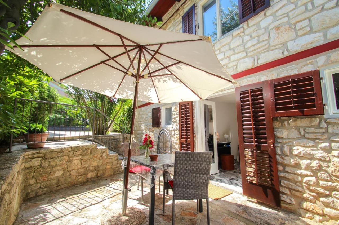 Novigrad Istria Carla Guest House المظهر الخارجي الصورة